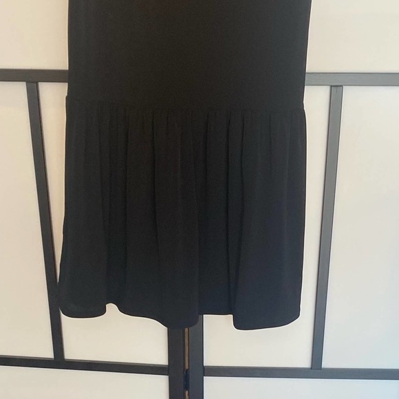 BCBGeneration off the shoulder women’s black dress. Size medium - Picture 6 of 10